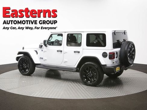 Used 2025 Jeep Wrangler Unlimited Sahara image 62