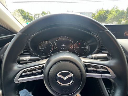 Used 2020 MAZDA MAZDA3 Sedan w/ Select Package FWD image 18