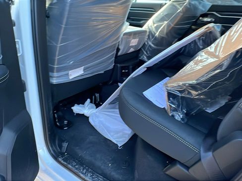 Used 2025 RAM 2500 Big Horn image 22