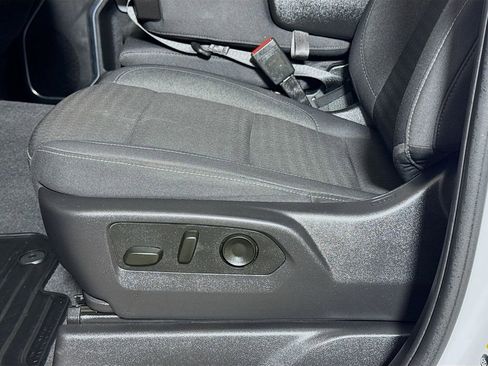 Used 2025 Chevrolet Silverado 2500 LT w/ Safety Package AWD/4WD image 17