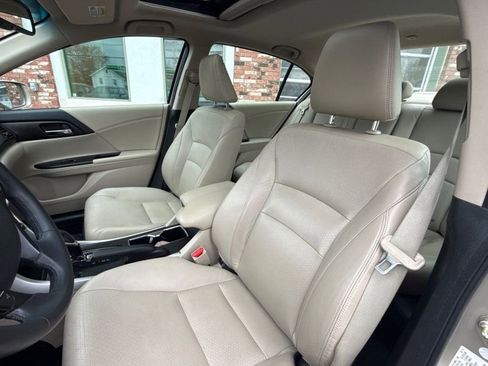 Used 2015 Honda Accord EX-L image 12