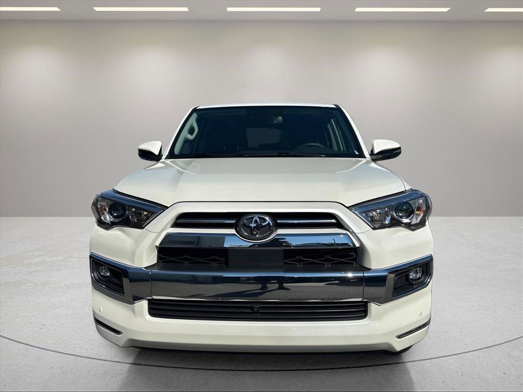 Used 2022 Toyota 4Runner Limited AWD/4WD image 9