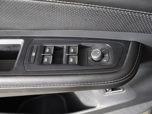 Used 2024 Volkswagen Atlas SEL Premium R-Line AWD/4WD image 40