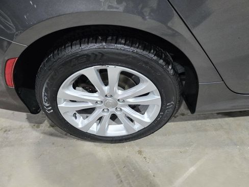 Used 2015 Chrysler 200 Limited w/ Convenience Group image 20