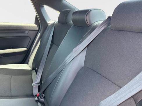 Used 2024 Honda Civic Sport image 11