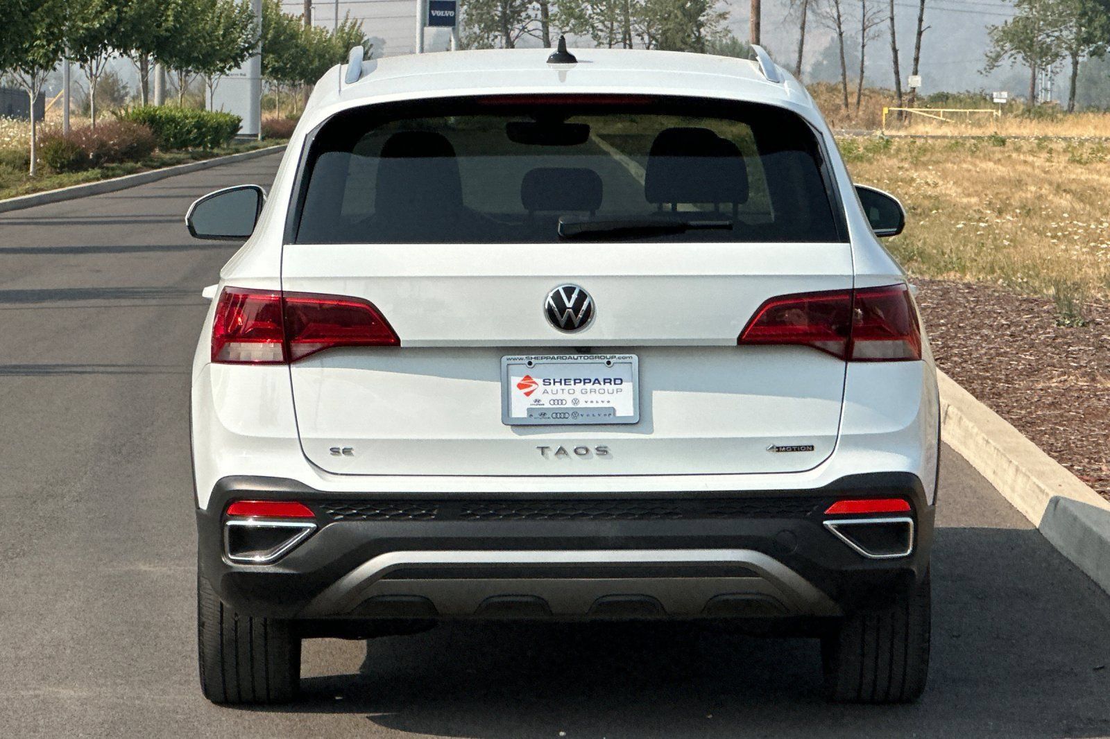 Used 2022 Volkswagen Taos SE AWD/4WD image 4