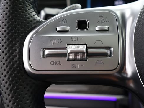 Used 2023 Mercedes-Benz GLE 53 AMG 4MATIC image 25
