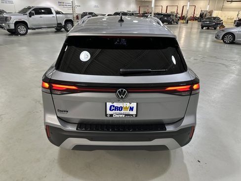 New 2026 Volkswagen Tiguan S FWD image 8