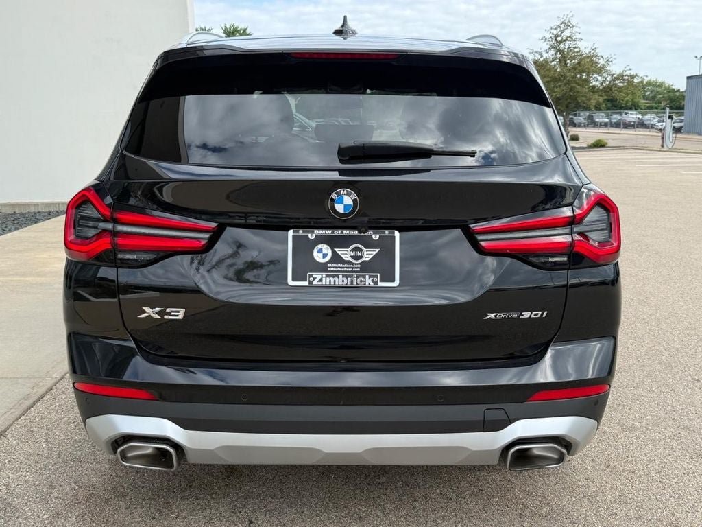 Used 2023 BMW X3 xDrive30i w/ Convenience Package AWD/4WD image 4