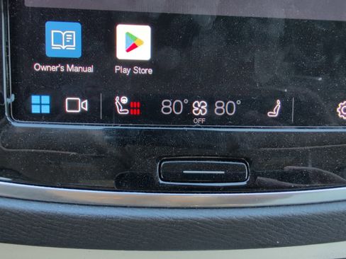 Used 2025 Volvo XC90 B5 Plus w/ Protection Package Premier image 3