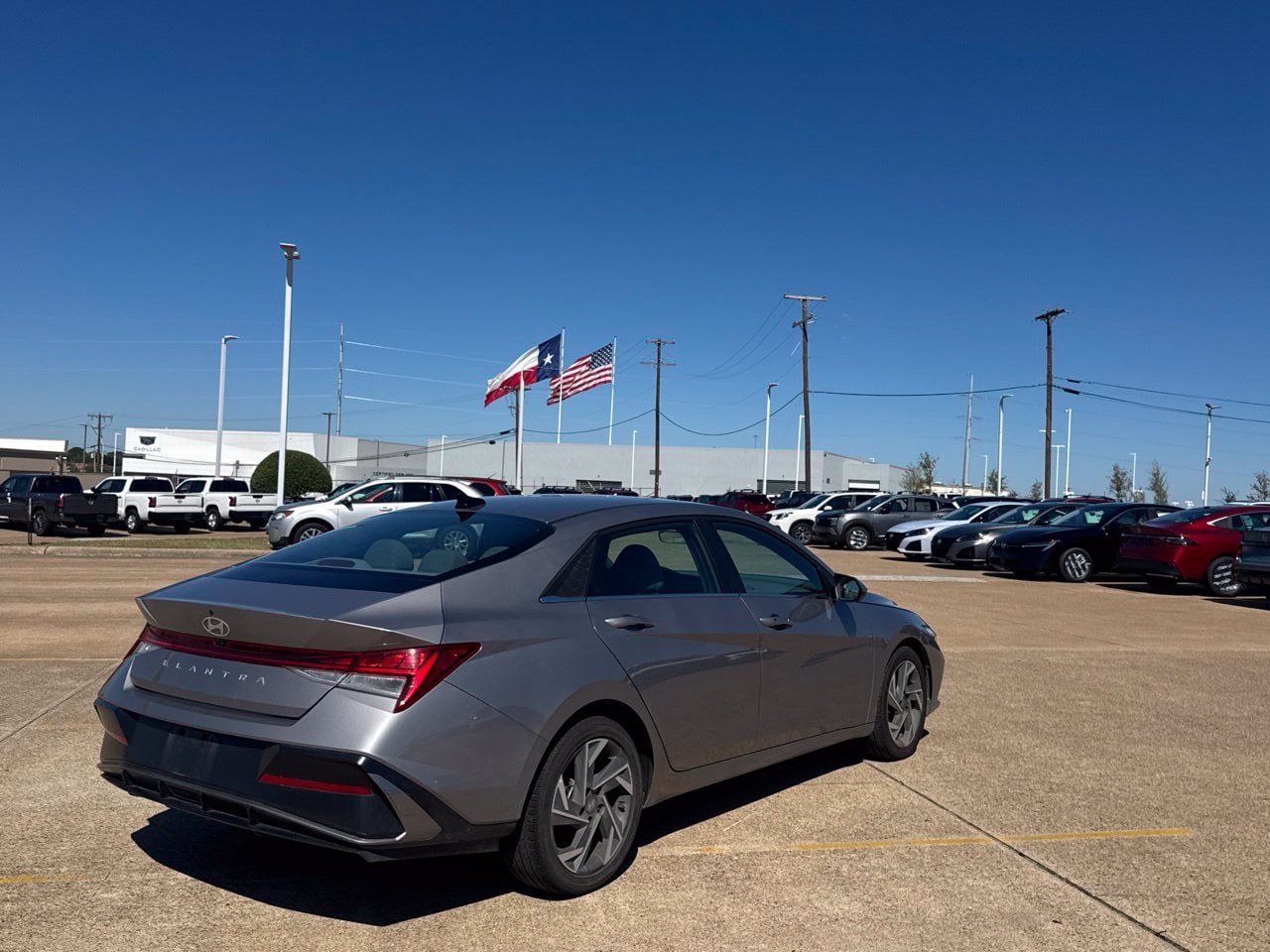 Used 2025 Hyundai Elantra SEL FWD image 22