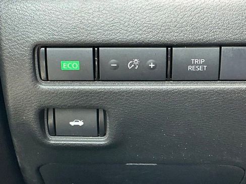 Used 2024 Nissan Sentra SV w/ All-Weather Package FWD image 30