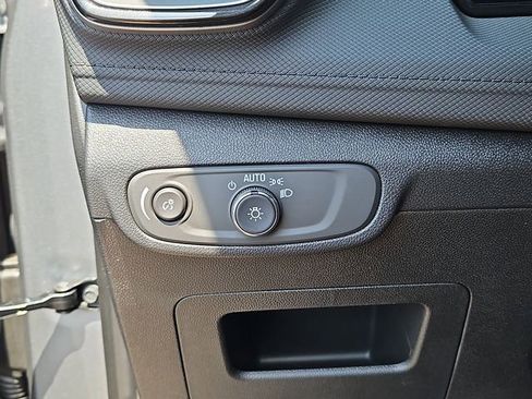 New 2025 Chevrolet TrailBlazer LT w/ Convenience Package image 15