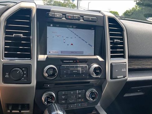 Used 2018 Ford F150 Lariat w/ Equipment Group 502A Luxury AWD/4WD image 32
