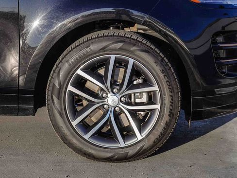 Used 2024 Land Rover Range Rover Evoque Dynamic SE image 11