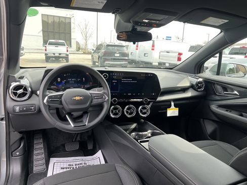 New 2026 Chevrolet Blazer EV LT FWD image 32
