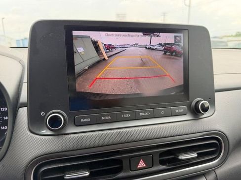 Used 2023 Hyundai Kona SEL AWD/4WD image 19