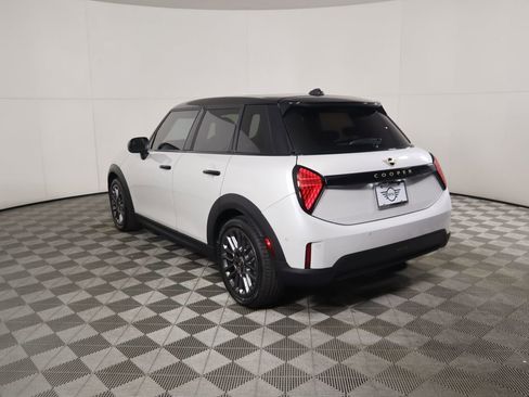 New 2026 MINI Cooper 4-Door Hardtop image 7