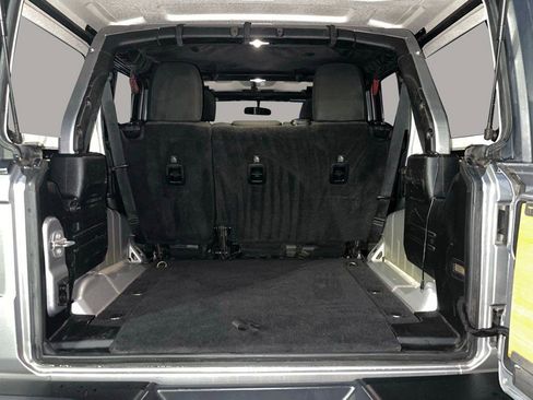 Used 2018 Jeep Wrangler Unlimited Rubicon image 20