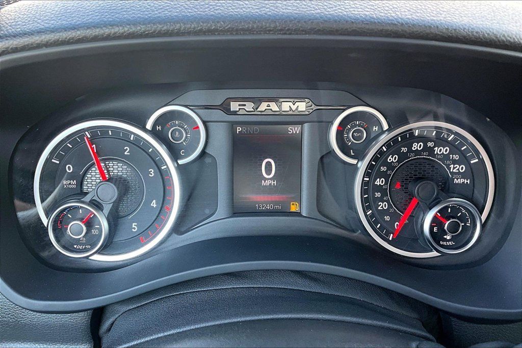 Used 2026 RAM 2500 Warlock AWD/4WD image 8