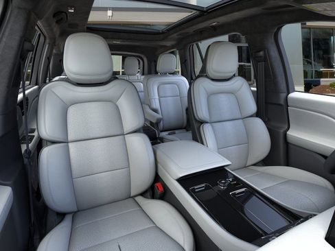 New 2026 Lincoln Aviator Black Label w/ Dynamic Handling Package AWD/4WD image 10