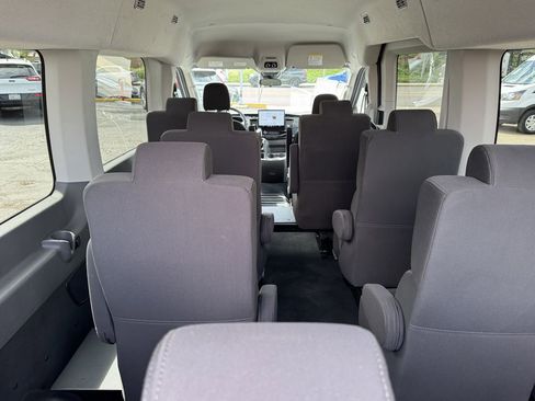 Used 2023 Ford Transit 350 XLT RWD image 12