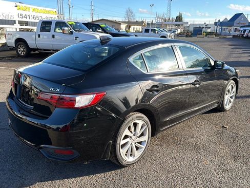 Used 2017 Acura ILX FWD image 3