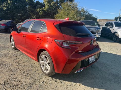 Used 2019 Toyota Corolla SE w/ Carpet Mat Package FWD image 3