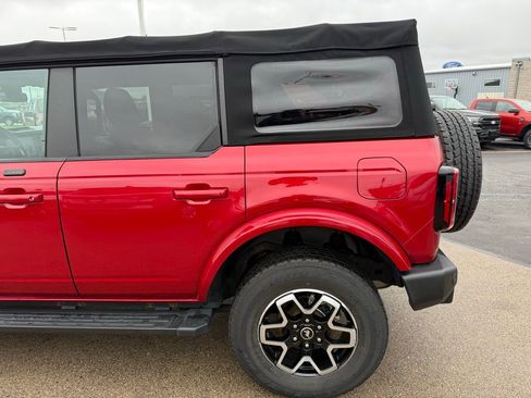 Used 2021 Ford Bronco Outer Banks AWD/4WD image 38
