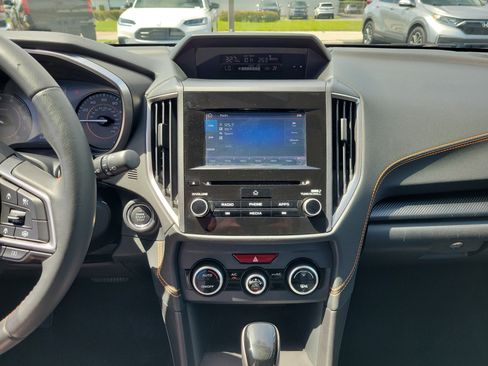 Used 2021 Subaru Crosstrek 2.0i Premium w/ Moonroof Package AWD/4WD image 17