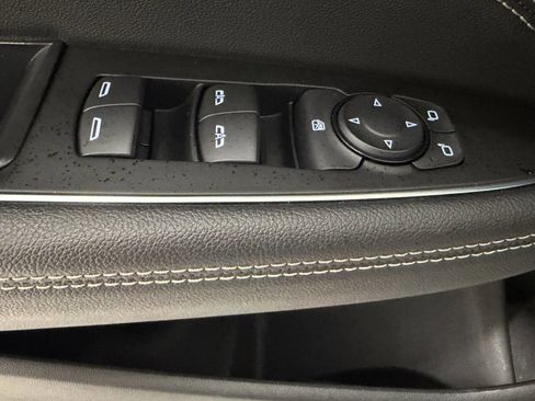 Used 2018 Buick Regal Essence w/ Driver Confidence Package #1 image 36