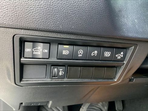 Used 2023 Toyota Tundra SR5 w/ SR5 Convenience Package AWD/4WD image 33