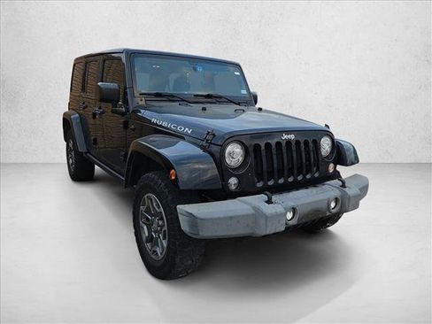 Used 2017 Jeep Wrangler Unlimited Rubicon w/ Connectivity Group image 3