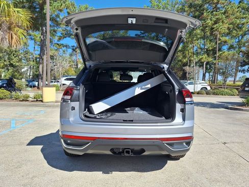 New 2026 Volkswagen Atlas Cross Sport SE image 27