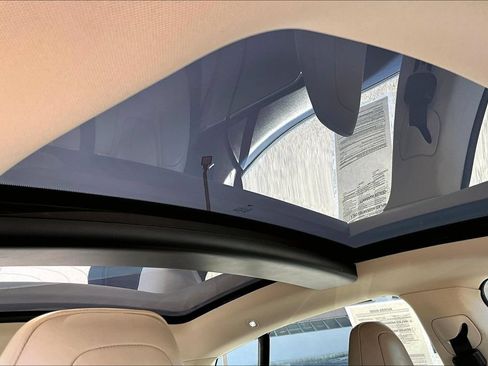 Used 2013 Tesla Model S RWD image 21