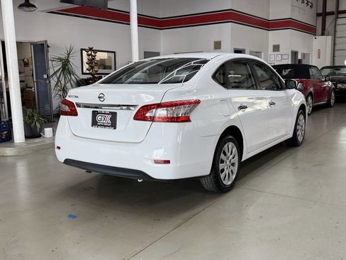 Used 2015 Nissan Sentra S image 7