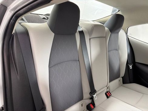 Used 2020 Toyota Corolla LE image 22