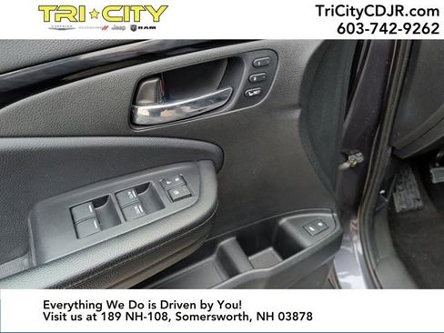 Used 2019 Honda Pilot Touring image 17