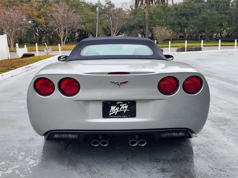 Used 2006 Chevrolet Corvette Convertible w/ Preferred Equipment Group image 15