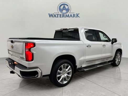 Used 2022 Chevrolet Silverado 1500 High Country w/ High Country Premium Package image 5