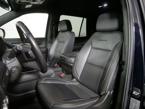 Used 2021 GMC Yukon Denali image 11