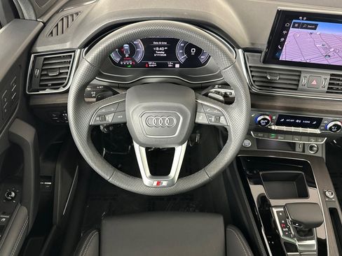 Used 2025 Audi Q5 e Premium Plus w/ Premium Plus Package image 13