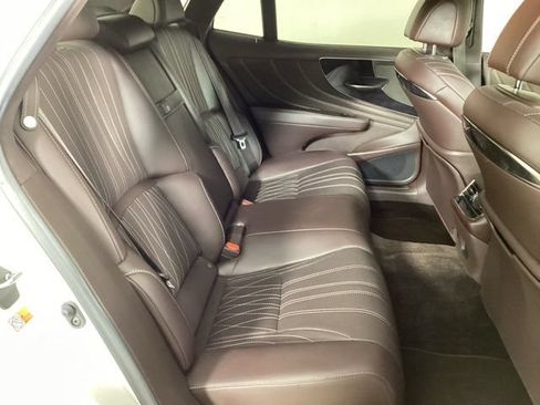 Used 2019 Lexus LS 500 w/ Interior Upgrade Package RWD image 22