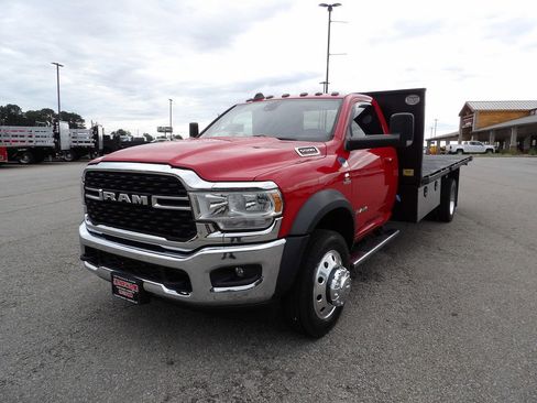 Used 2022 RAM 5500 SLT w/ Quick Order Package 2YG SLT AWD/4WD image 55