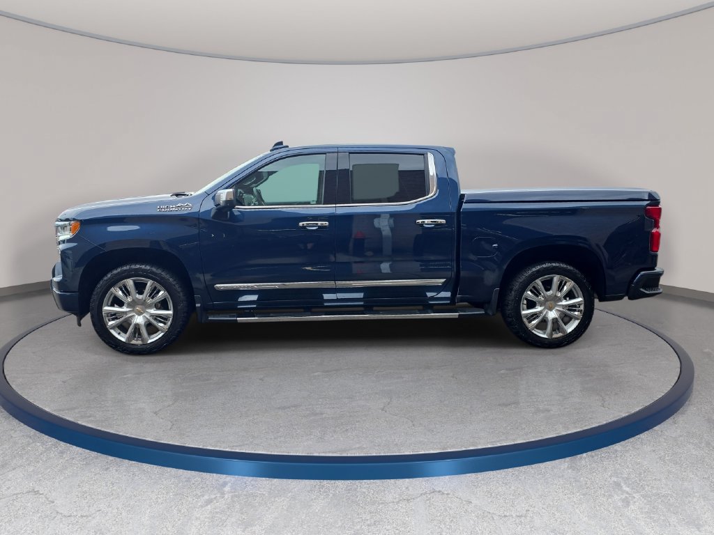 Used 2023 Chevrolet Silverado 1500 High Country w/ High Country Premium Package AWD/4WD image 9