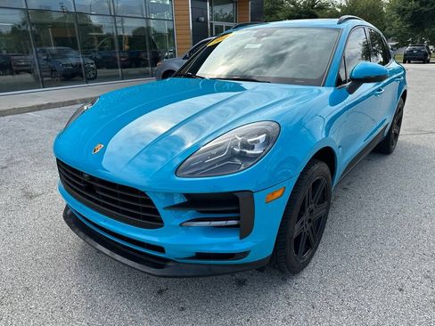 Used 2021 Porsche Macan AWD/4WD image 2