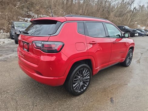 Used 2022 Jeep Compass Limited w/ (RED) Package image 4