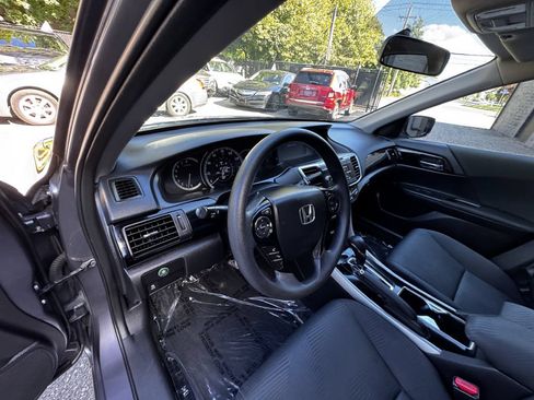Used 2016 Honda Accord LX image 13