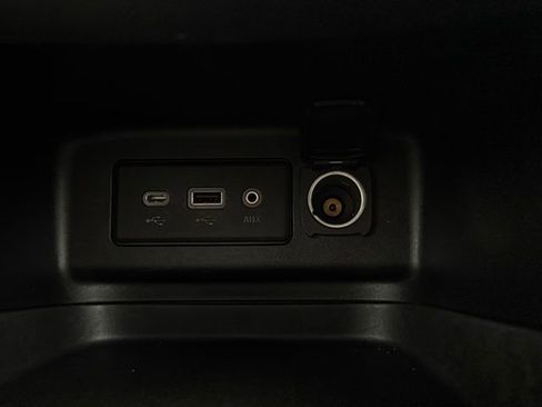 Used 2019 Chevrolet Equinox LT image 31