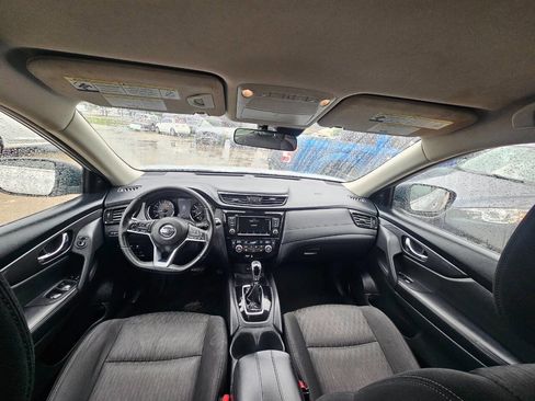 Used 2019 Nissan Rogue SV FWD image 7